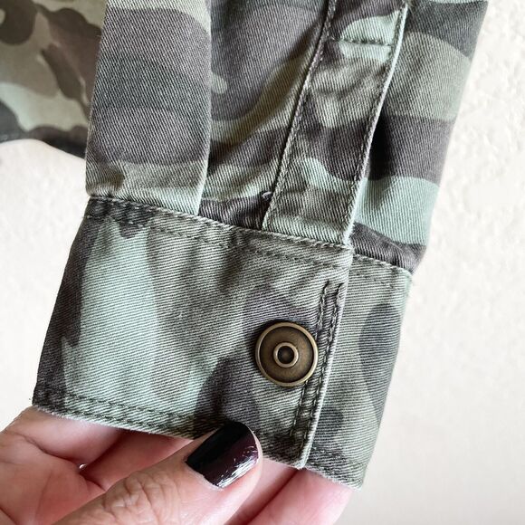 Crazy 8 Camouflage Shacket Girls Size XL (14-16 Years) - Picture 5 of 7
